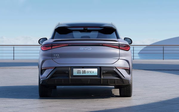 Novo Sealion 07 DM – BYD revela detalhes do interior do SUV