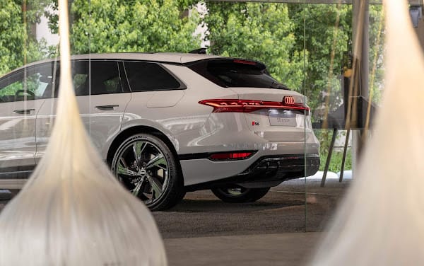 Novo Audi A6 Avant 2026 personalizada revelada em Milão